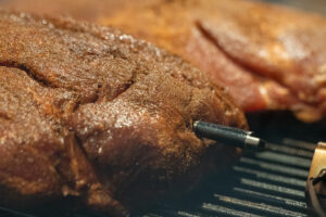 Probe INKBIRD INT-31BW in vlees